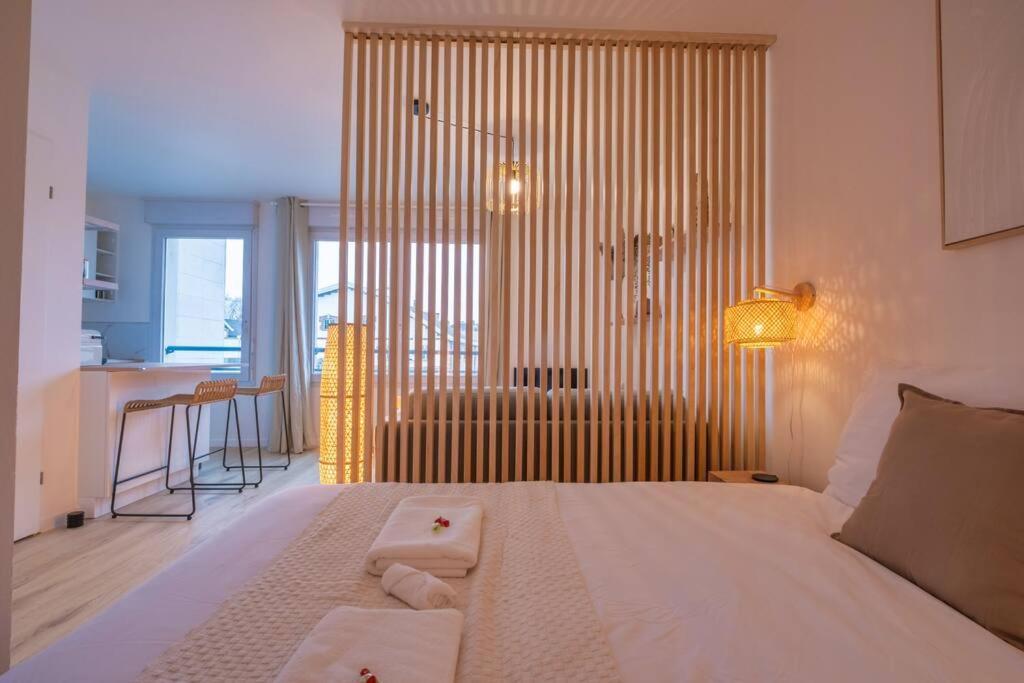 Le Jeroboam Apartment Reims Exterior foto